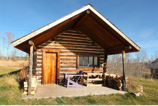 Отель Flying U Ranch Seventy Mile House Экстерьер фото