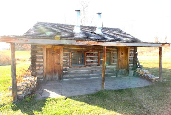 Отель Flying U Ranch Seventy Mile House Экстерьер фото